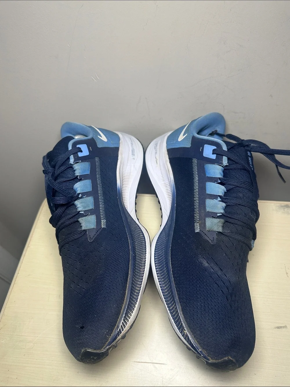 Nike UNC Tarheels Men's Running Shoes Navy and Light Blue Air zoom Pegasus 38